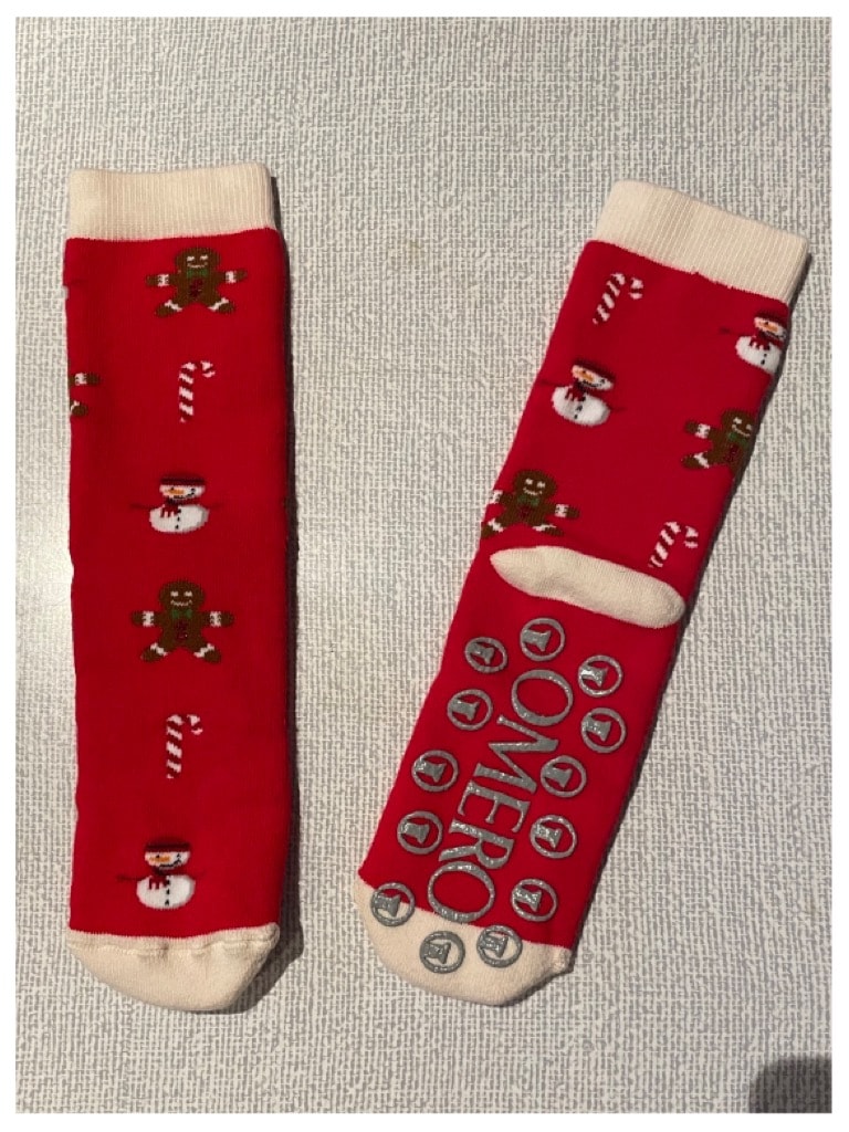 Jule-sokker i gave-eske røde - OMERO