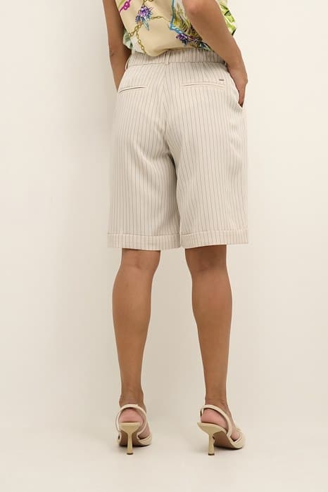 Tummi Shorts stripet - CREAM