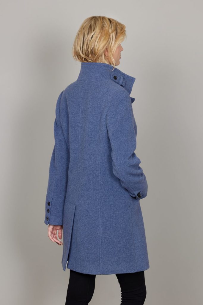 Chanel Kåpe Dusty Blue - JUNGE
