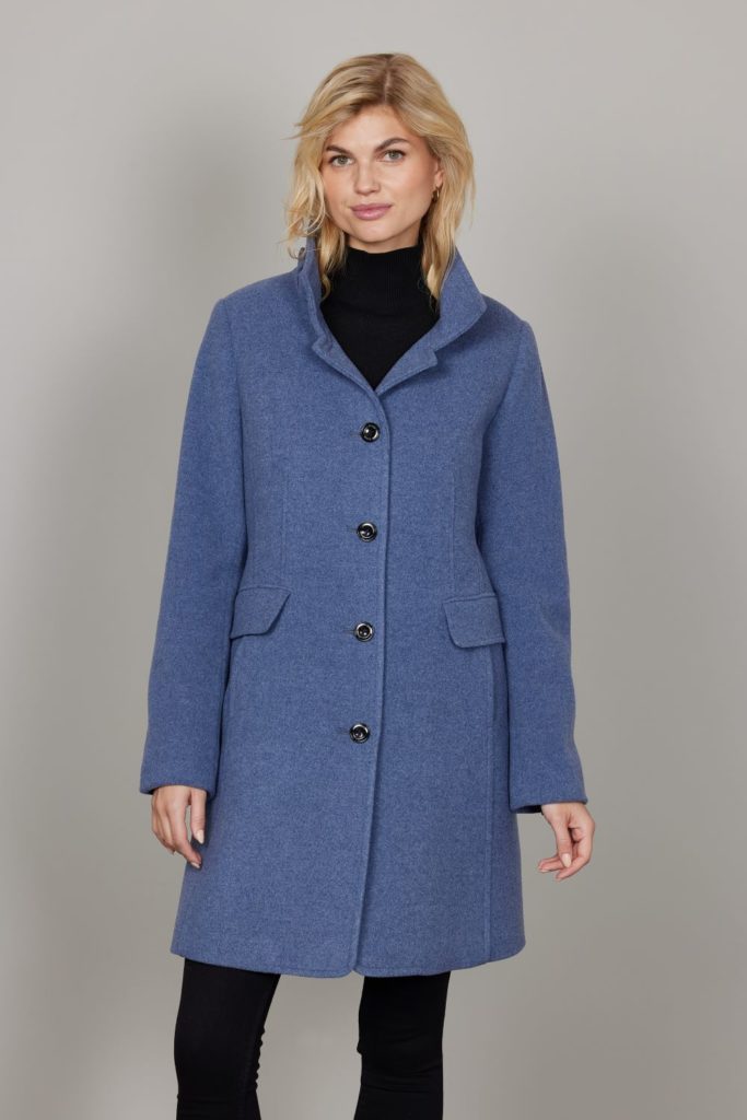 Chanel Kåpe Dusty Blue - JUNGE